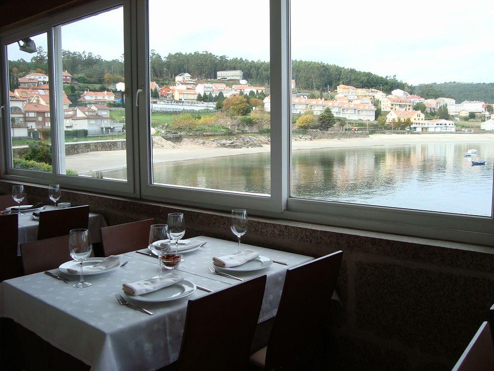 Aparthotel Corcubion Playa De Quenxe ภายนอก รูปภาพ