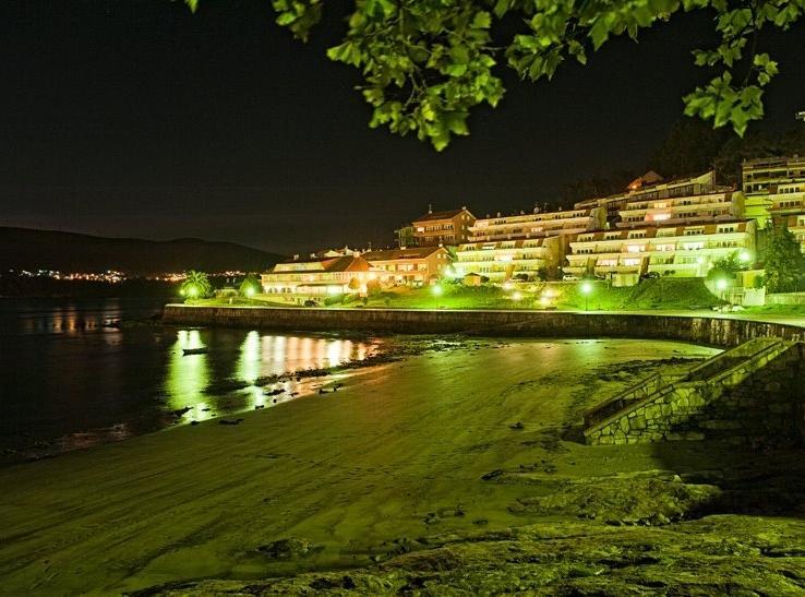 Aparthotel Corcubion Playa De Quenxe ภายนอก รูปภาพ