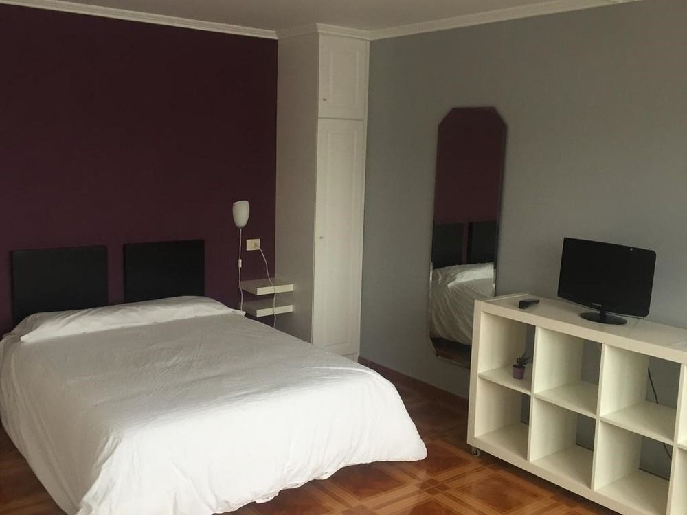 Aparthotel Corcubion Playa De Quenxe ภายนอก รูปภาพ