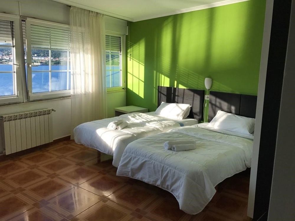 Aparthotel Corcubion Playa De Quenxe ภายนอก รูปภาพ