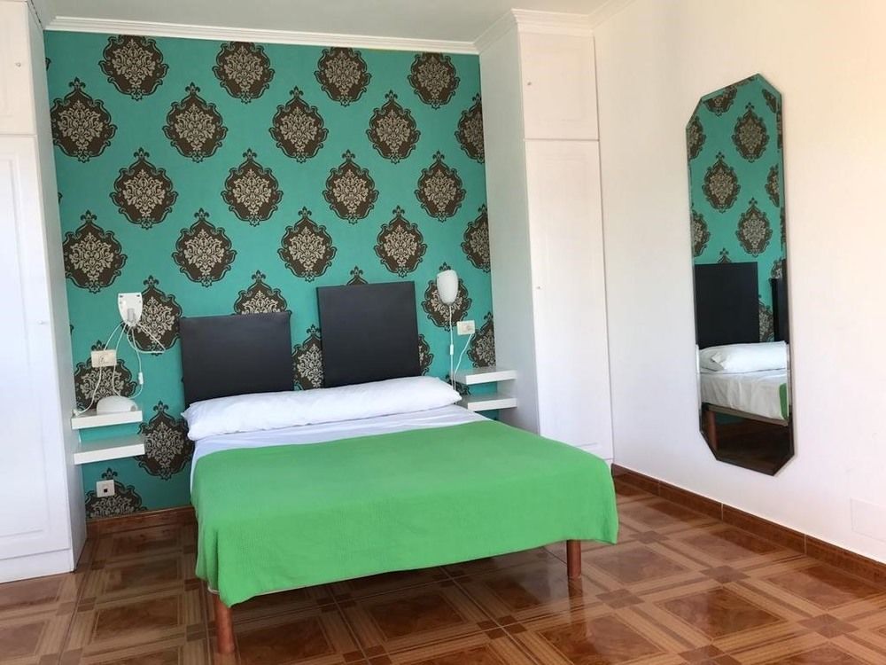 Aparthotel Corcubion Playa De Quenxe ภายนอก รูปภาพ